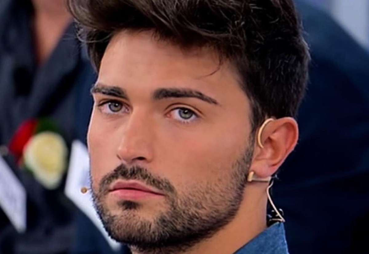 Uomini e Donne, Davide Donadei in lacrime: ora gli ha detto addio per sempre