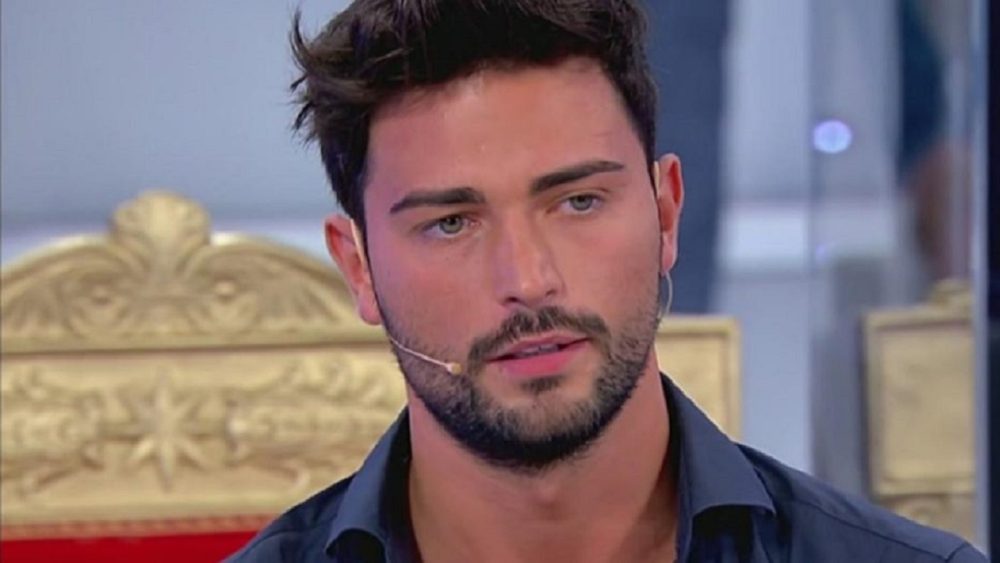 Uomini e Donne, Davide Donadei si lascia andare: “Sento solo vuoto”