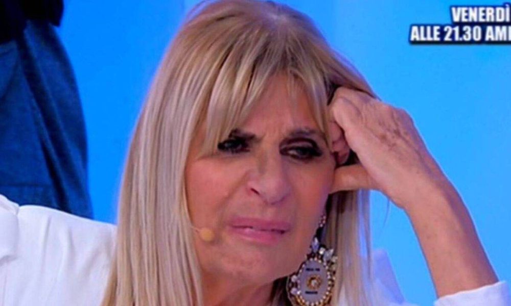 Uomini e Donne, Gemma Galgani in lacrime svela: “Al peggio non c’è mai fine”