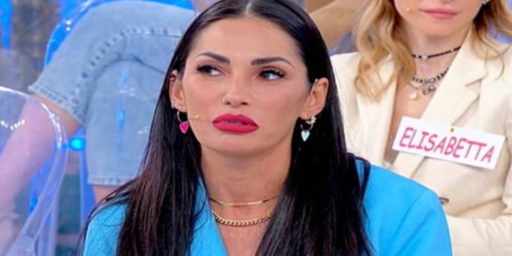Uomini e Donne, Ida Platano l’ha fatto di notte: eppure i fan hanno apprezzato
