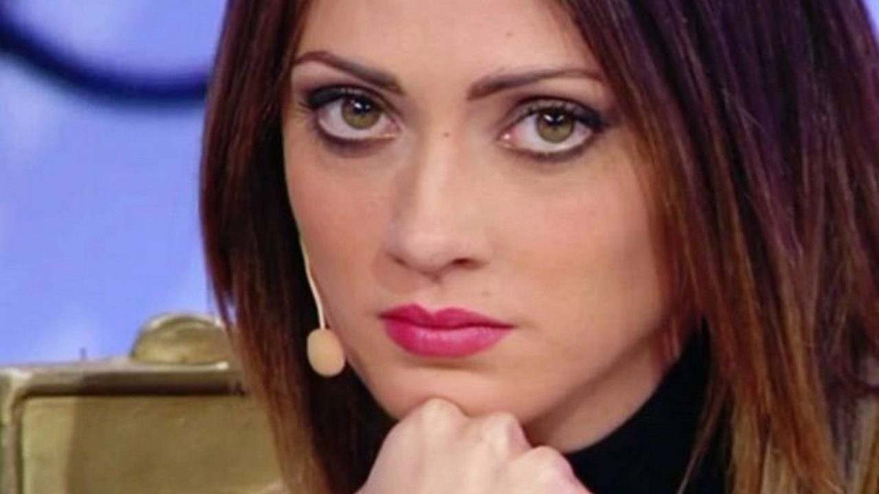 Uomini e Donne, ex tronista a cuore aperto svela: “Vivo nella paura”