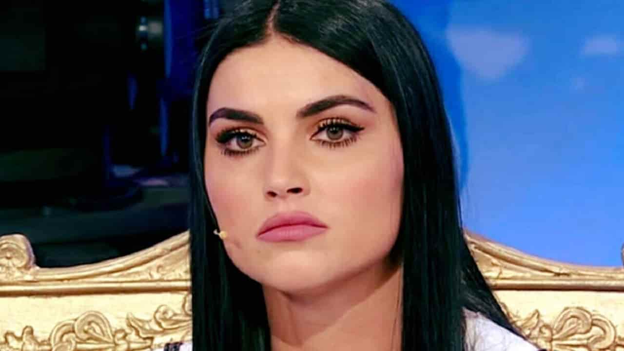 Gf Vip, Teresa Langella entrerà nella Casa? Signorini ammette che…