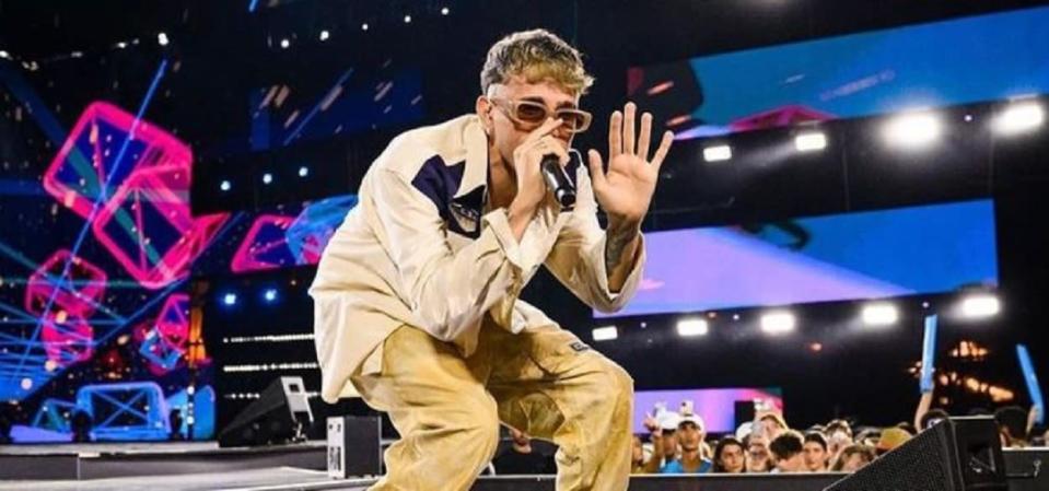 Amici, shock per i fan di Aka7even: il cantante ha un nodulo