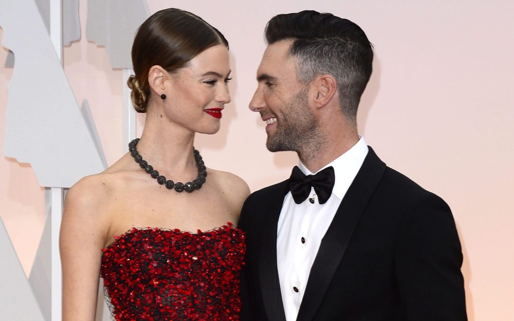 Adam Levine, cantante dei Maroon5, ha tradito Behati Prinsloo?