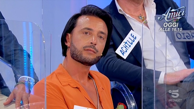 Uomini e Donne, Armando Incarnato si mostra così sui social dopo il cambio look