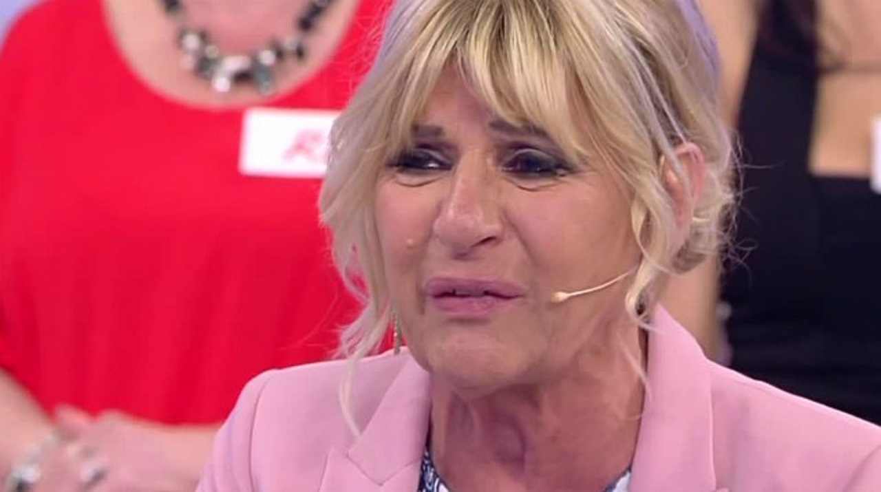 Uomini e Donne, Gemma Galgani in lacrime: dice addio a Maria?