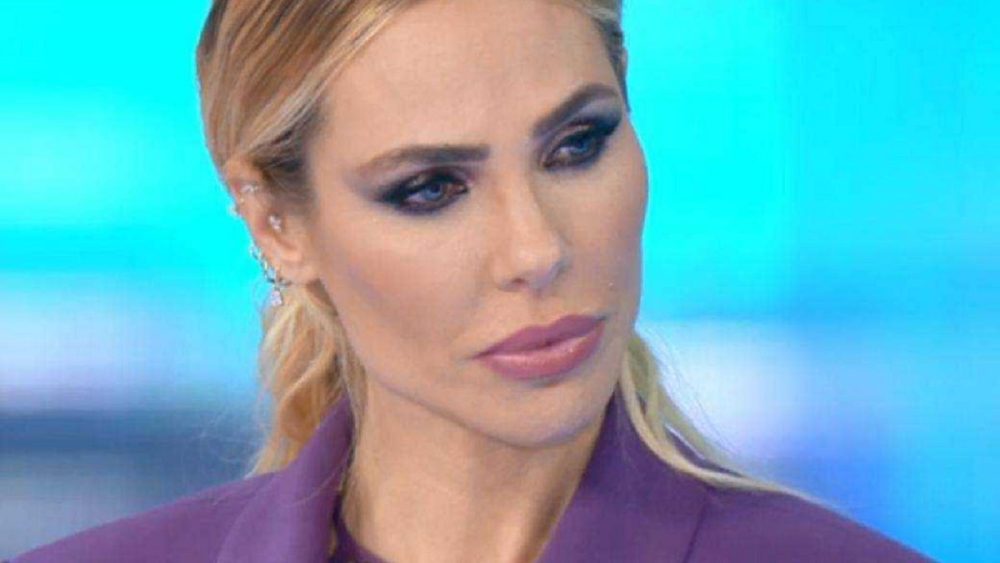 Ilary Blasi e il retroscena sui mesi passati: “Costretta a non mostrare la sofferenza”