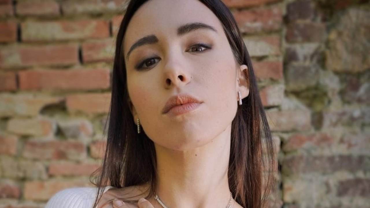 Aurora Ramazzotti è incinta? La figlia di Eros e Michelle rompe il silenzio