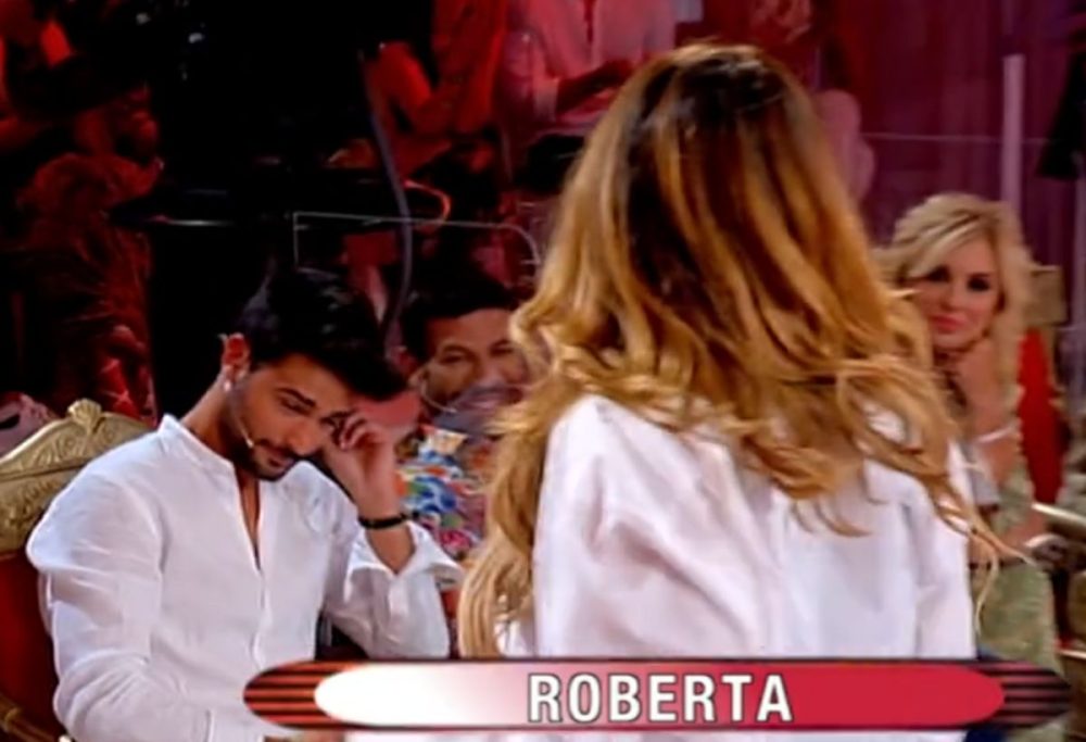 Uomini e Donne, Roberta Di Padua ha già dimenticato Davide? FOTO