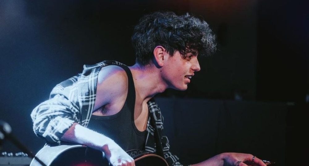 Amici, chi è Niveo? Instagram, canzoni, carriera… tutto sul cantante!