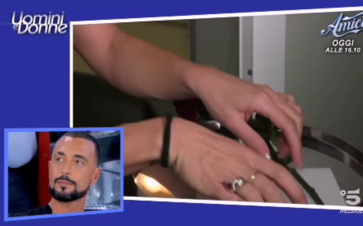 Uomini e Donne, notizia shock: Armando si dichiara ad una ragazza del trono classico