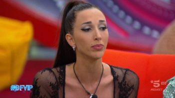 Gf Vip, Sofia Giaele De Donà in lacrime: “Non resta molto tempo a mia madre”