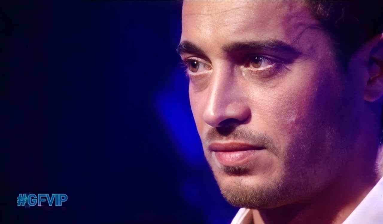 Gf Vip, Antonino in crisi: Giaele ‘sotto le coperte’ l’ha fatto per lui