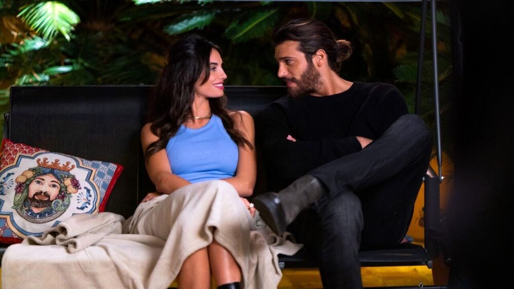Can Yaman e Francesca Chillemi insieme “per forza”, ecco cosa succede…