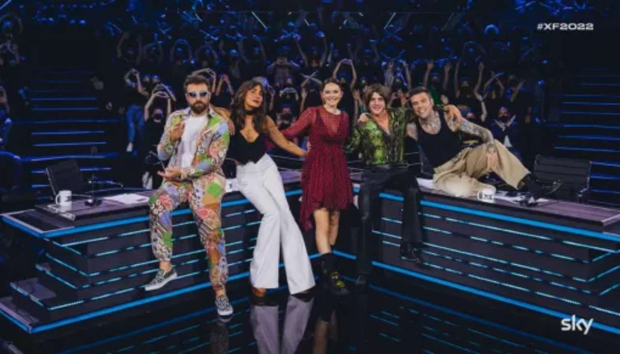 X Factor, Sky se ne vuole liberare? La fine del programma