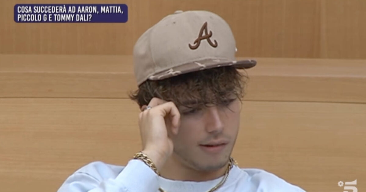Amici, Mattia si scaglia contro Wax: “Perché Wax deve stare su?”