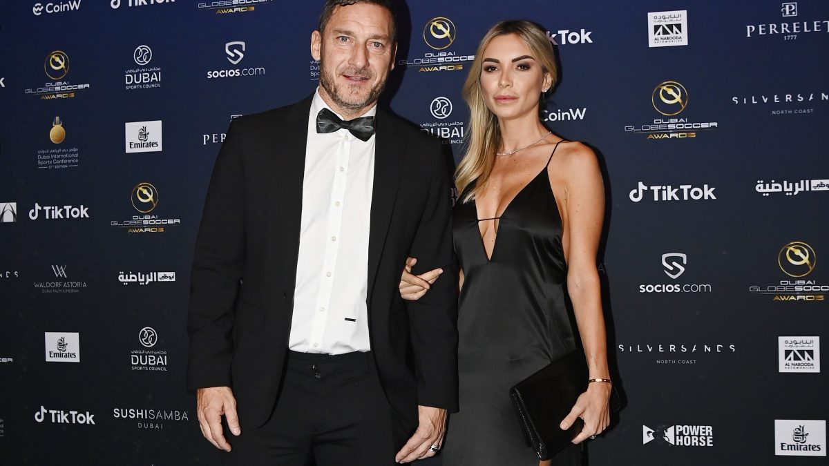 Totti e Noemi riaccendono il gossip: l’indizio è clamoroso, lei è…