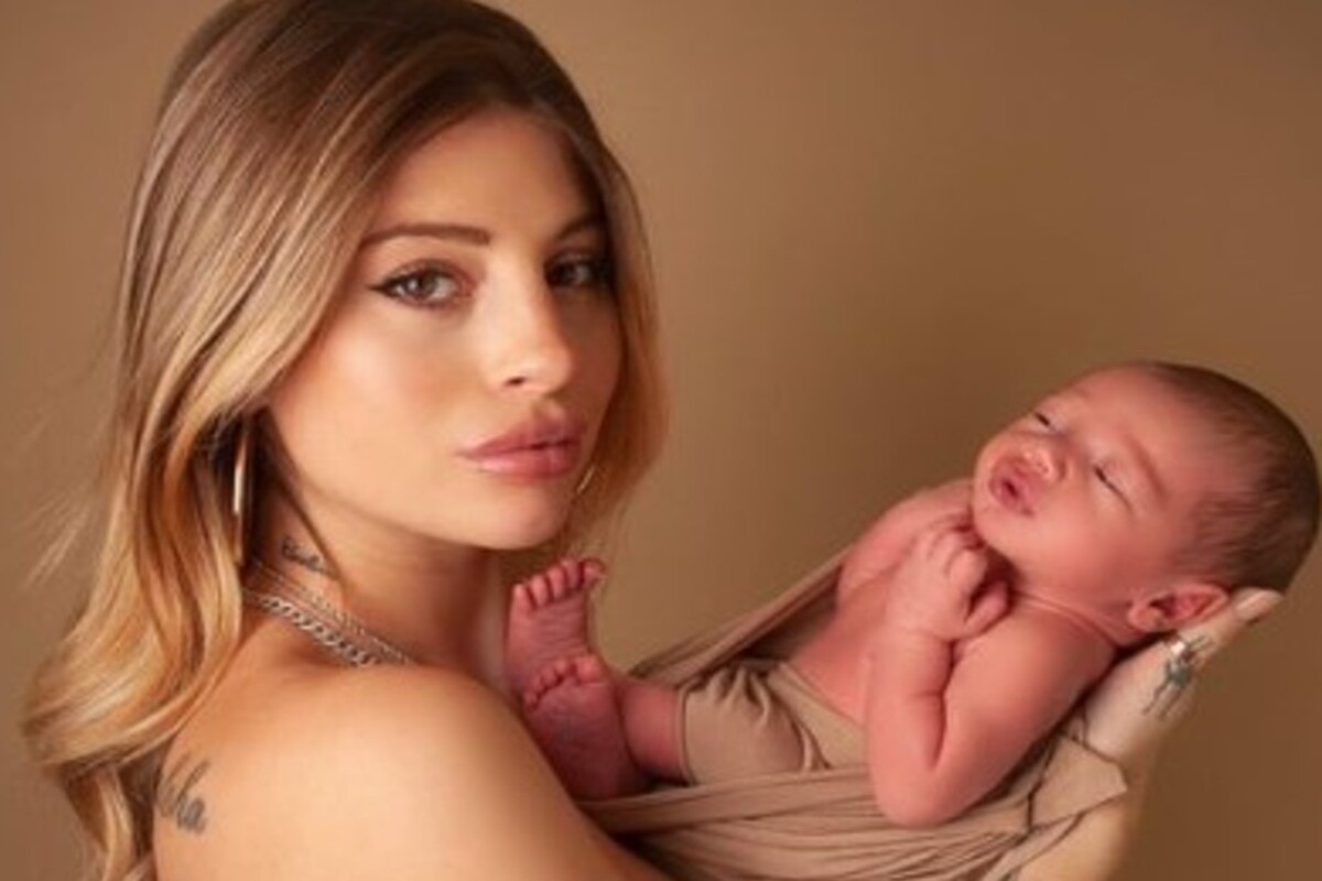 Chiara Nasti, che fatica essere mamma! L’influencer svela: “Pensavo fosse più semplice”