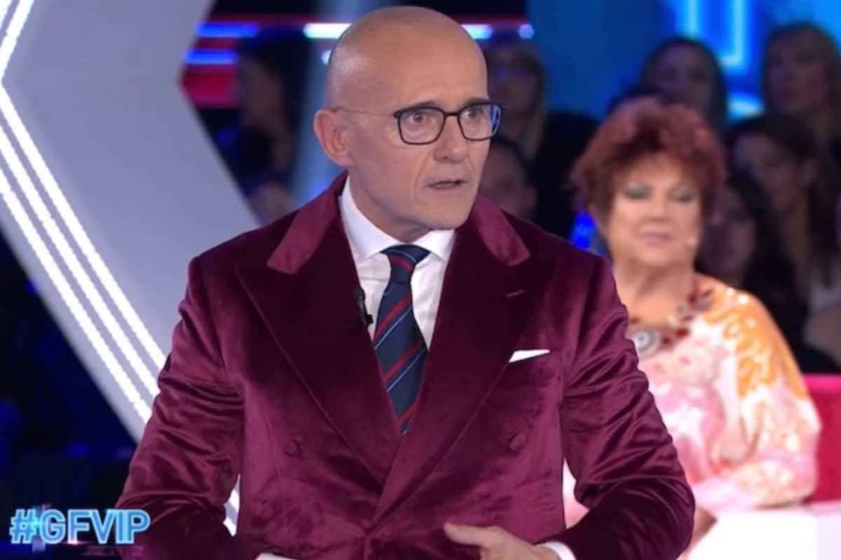 Gf Vip, Alfonso Signorini scioccato: le immagini parlano chiaro