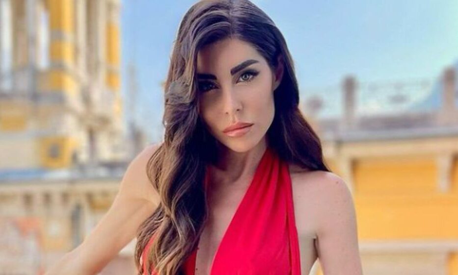 Bianca Atzei rompe il silenzio e svela: “Ho rischiato una gravidanza prematura”