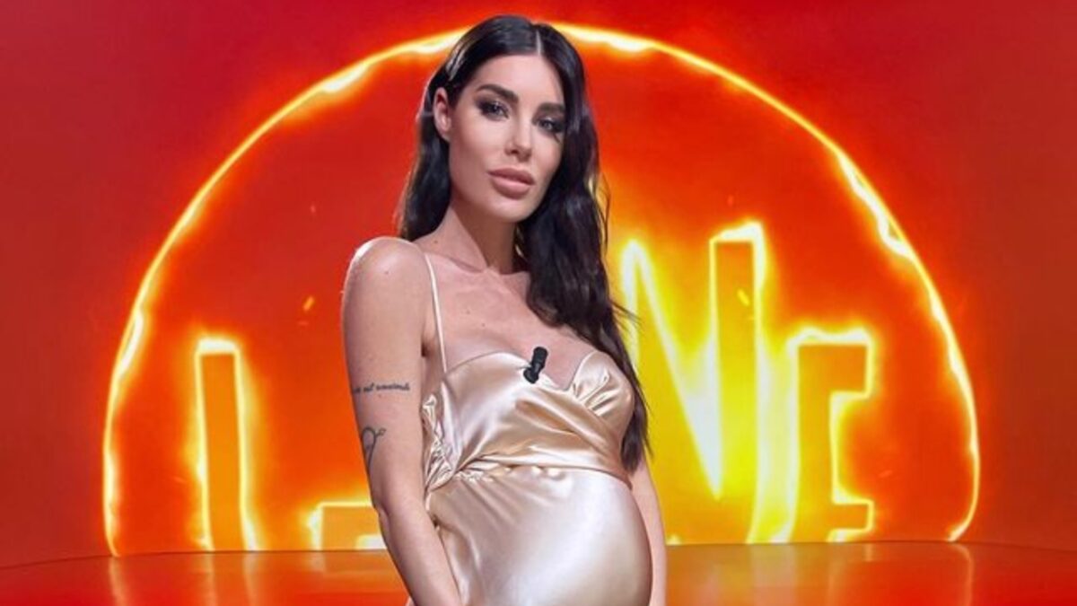 Bianca Atzei colpita da una polmonite all’ottavo mese di gravidanza