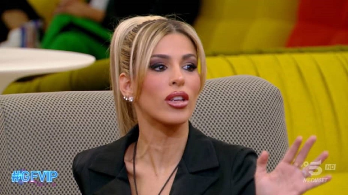 Gf Vip, Oriana Marzoli ci riprova con Antonino: ma il gieffino…