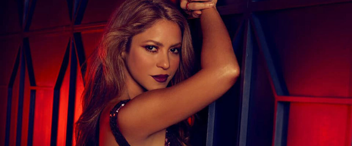 Shakira ha firmato l’accordo con Piquè. Ora esce con l’istruttore di surf?