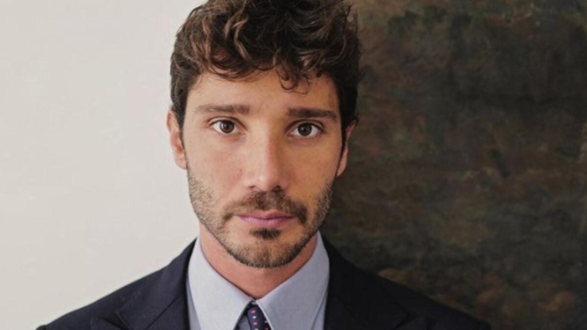 Stefano De Martino svela il consiglio ricevuto da Maria De Filippi