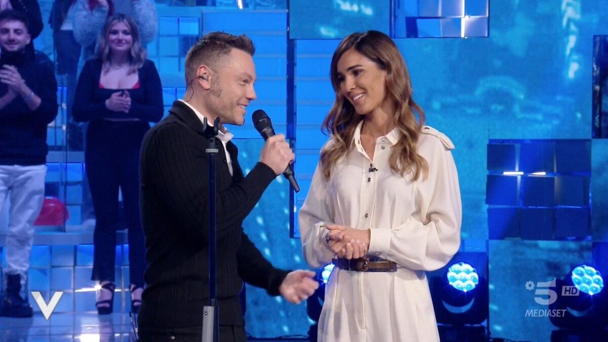 Galleria foto 'Verissimo Le Storie, anticipazioni sabato 24 dicembre, Tiziano Ferro e gli altri super ospiti' - foto 1