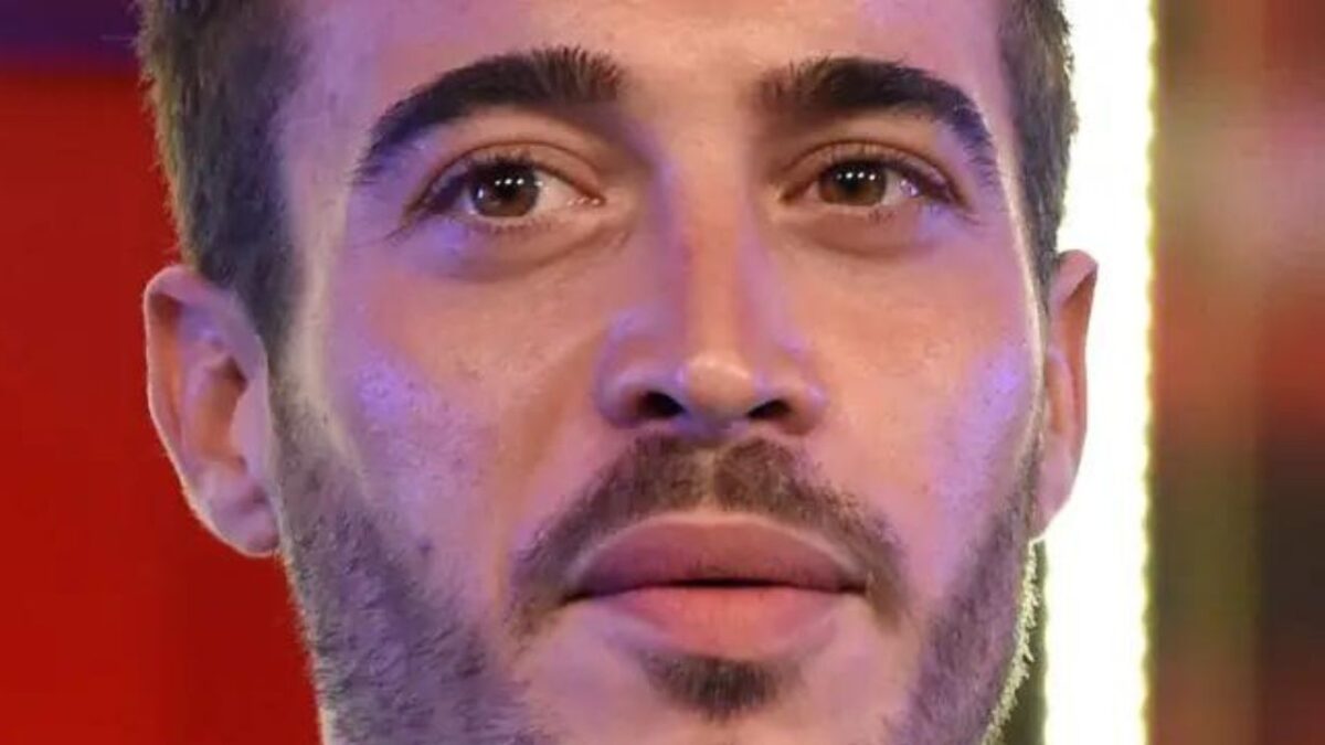 Gf Vip, Antonino se lo lascia sfuggire: ma la regia non censura!