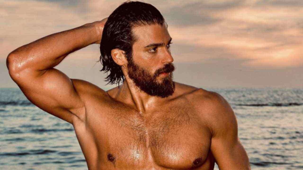 Can Yaman, il retroscena sull’Isola dei Famosi: il divo tace ma arrivano conferme