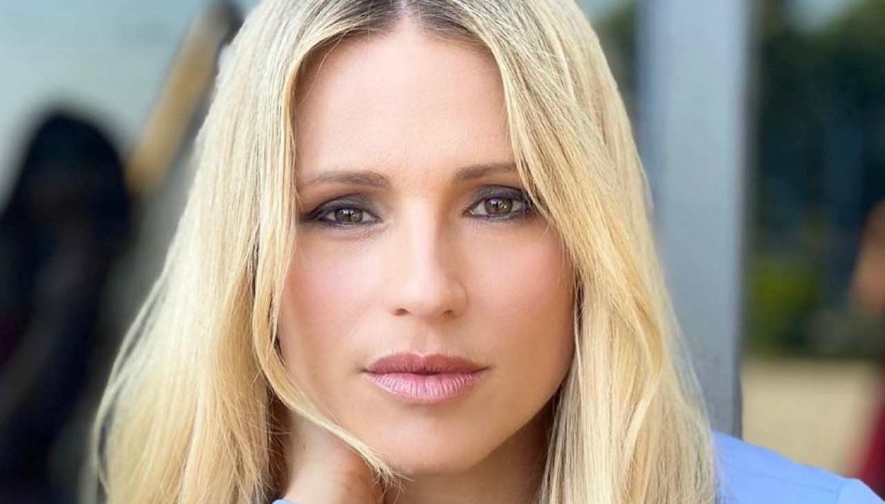 Michelle Hunziker pizzicata per le vie di Milano ancora con lui!