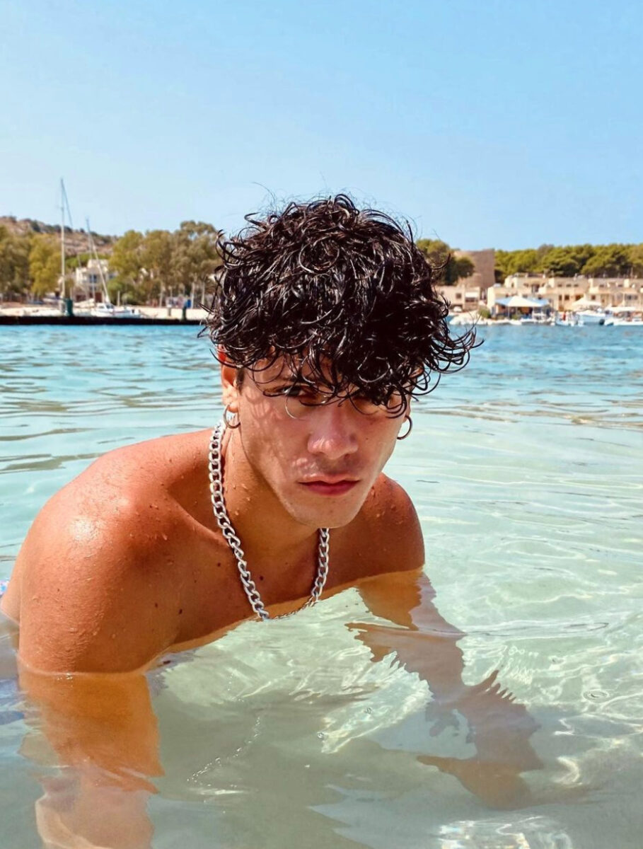 Galleria foto 'Il Paradiso delle Signore, ecco com’è Francesco Rizzo nella vita reale' - foto 2