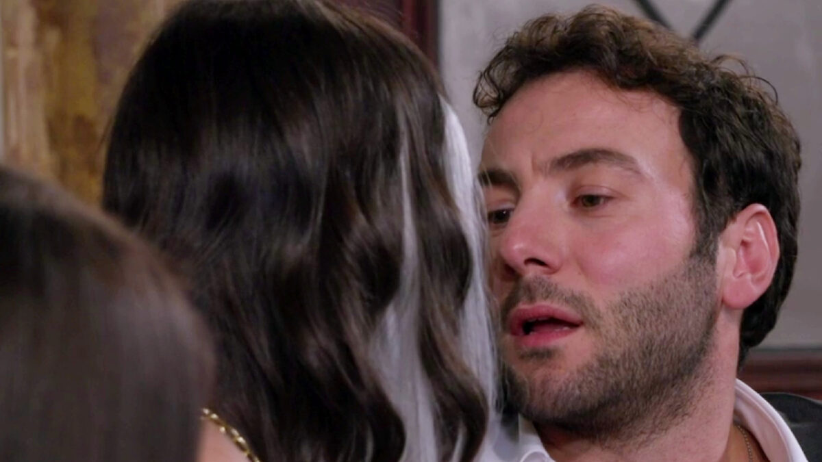 Galleria foto 'Un Posto al Sole 11 gennaio 2023 Anticipazioni: Samuel tradisce Speranza?' - foto 1