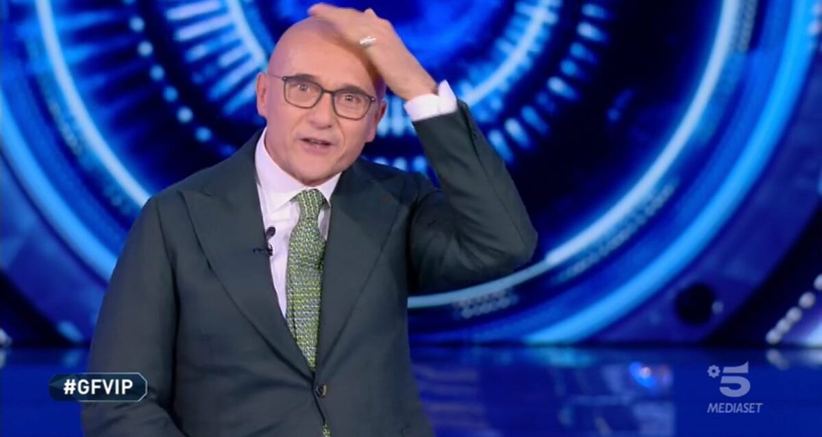 Gf Vip, Alfonso fuori controllo: se lo lascia sfuggire in diretta