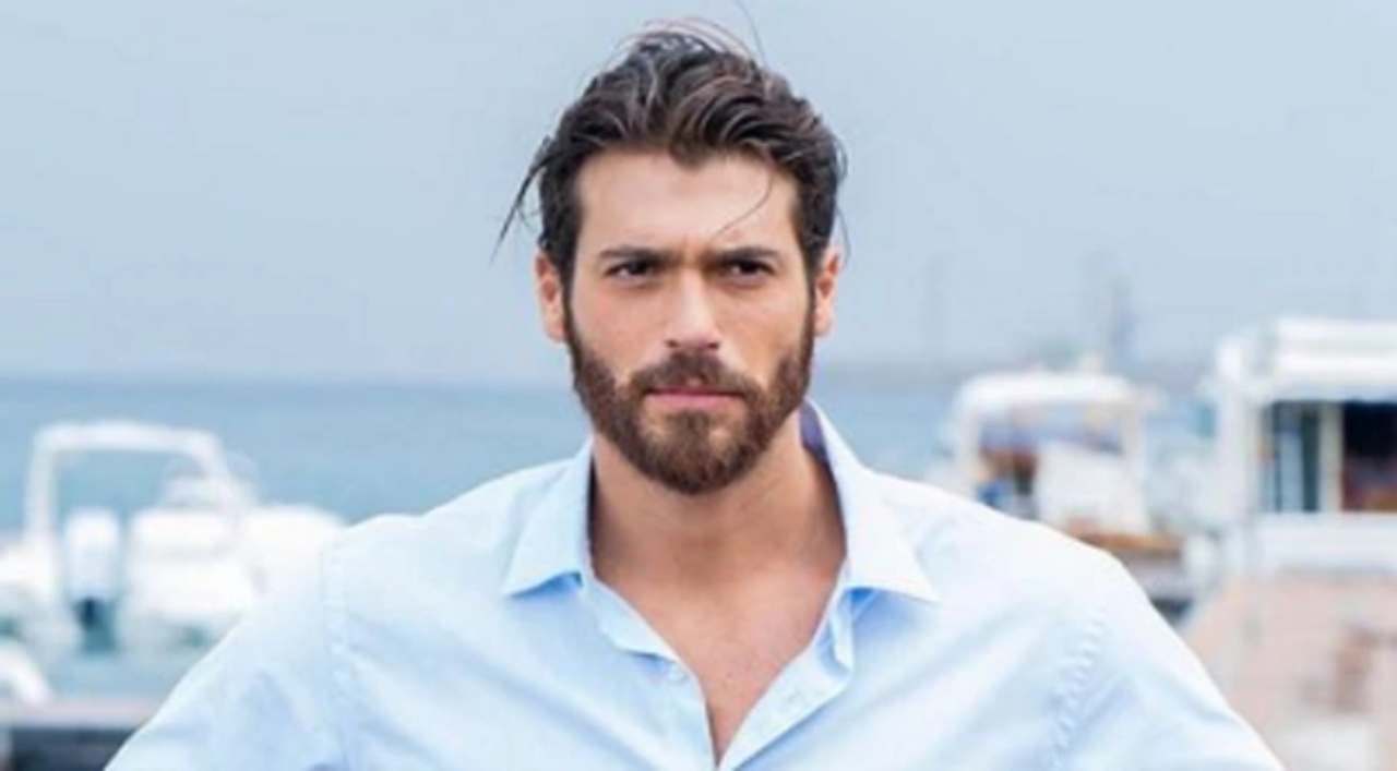 Can Yaman, retroscena bomba: prende accordi per l’Isola dei Famosi?