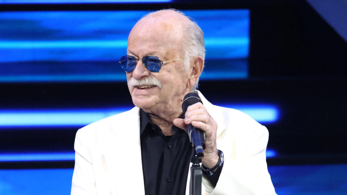 Sanremo 2023, Gino Paoli nel backstage fa una gaffe su Amadeus