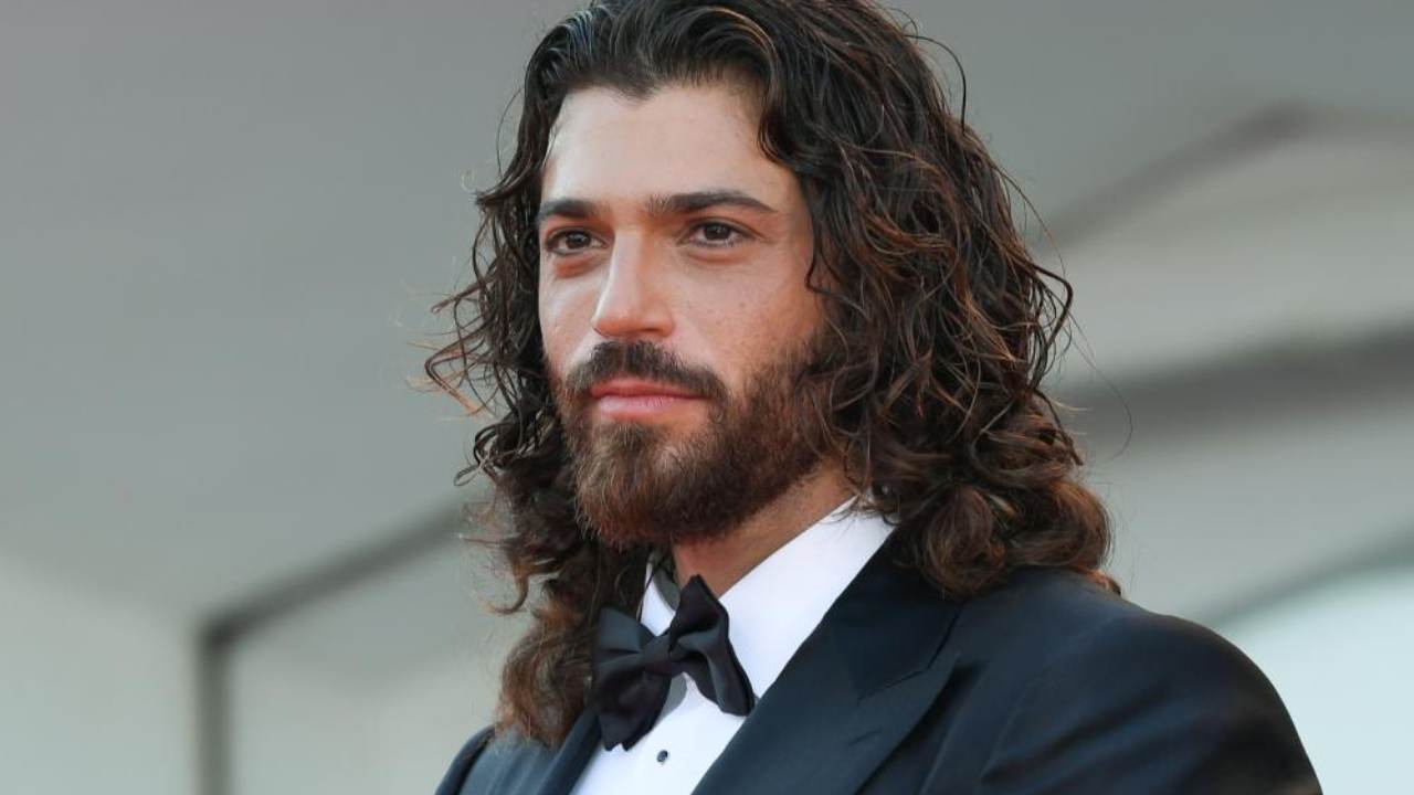 Can Yaman, Roma è la sua nuova casa: il Tour arriva a Civitanova