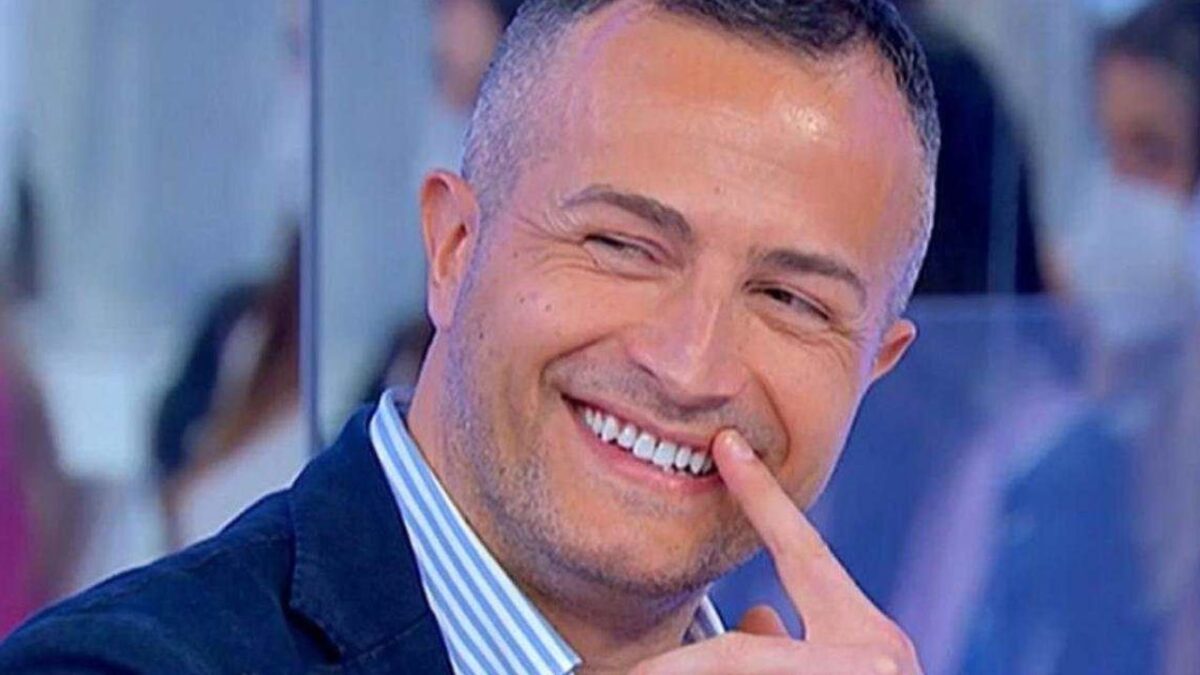 Uomini e Donne, anticipazioni: Riccardo ha una nuova fiamma