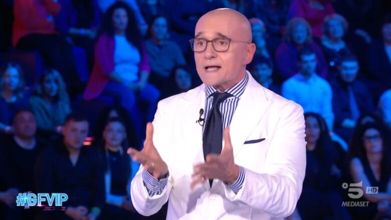 Grande Fratello, Simona Tagli offende Greta, ma Signorini la asfalta