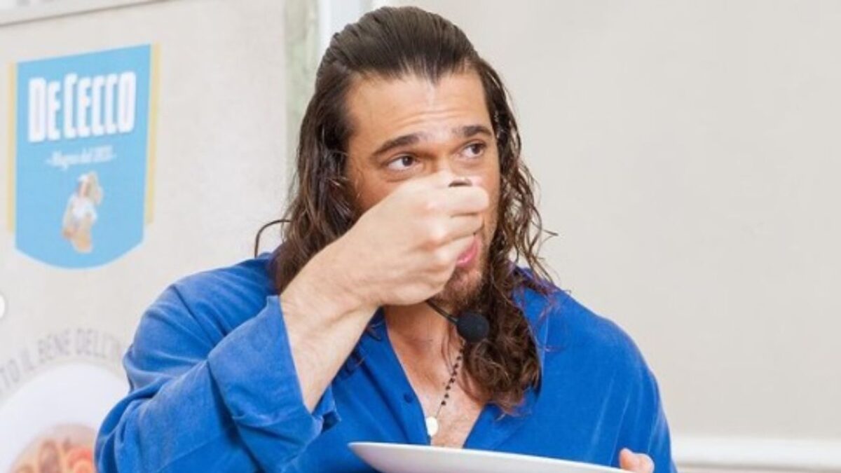 Can Yaman manda i fan in delirio: la giornata è memorabile!