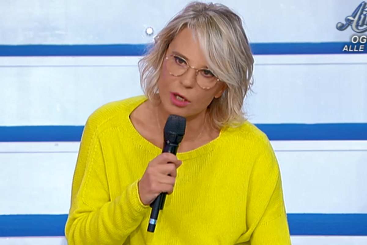 Uomini e Donne, Raffaella Mennoia costretta a dirlo: come reagirà Maria?