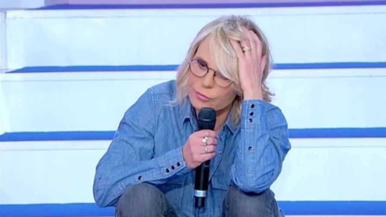 Uomini e Donne, ex tronista passa alla ‘denuncia’: criticata e umiliata sui social