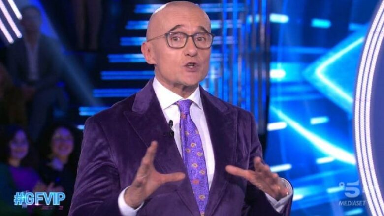 Grande Fratello, Alfonso Signorini spiazza sui concorrenti: “Hanno poca riconoscenza verso questo programma”