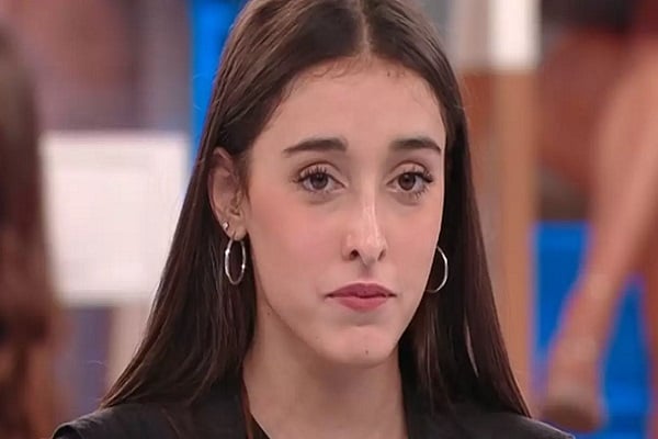 Amici, è finita tra Giulia Stabile e Sangiovanni