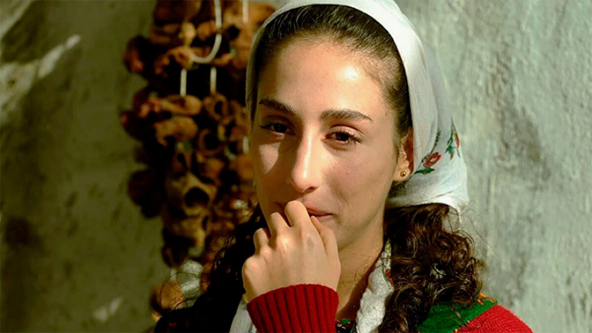 Galleria foto 'Terra Amara Anticipazioni Turche, come finisce la soap: Fadik incinta!' - foto 1