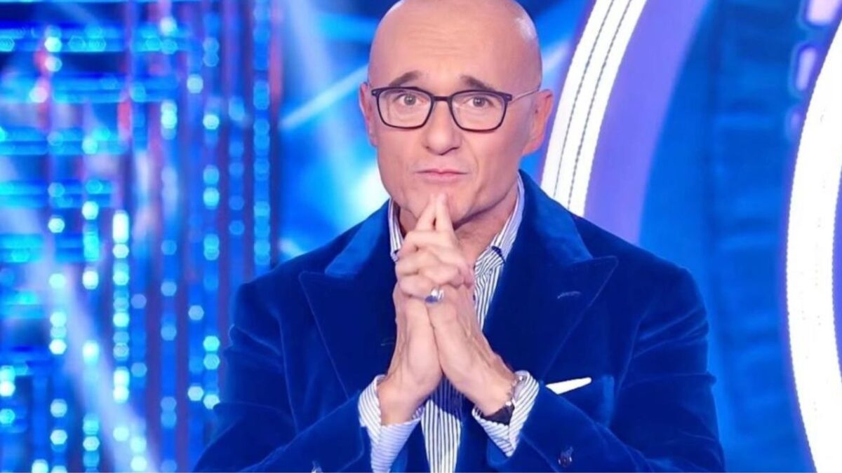 Grande Fratello, Alfonso Signorini confessa: “Beatrice Luzzi mi fa un certo effetto ma…”