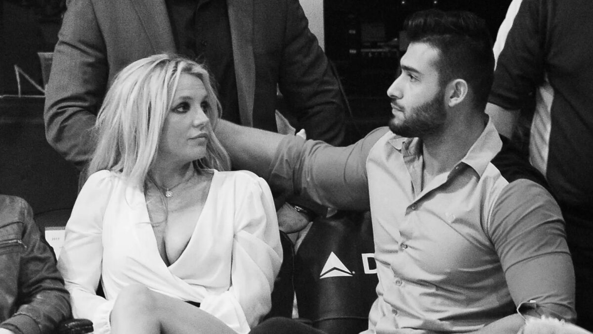 Britney Spears: l’ex marito Sam Asghari accusato di essere una spia