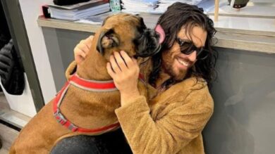 Can Yaman, le prime foto ufficiali dal set di Viola come il mare 2!