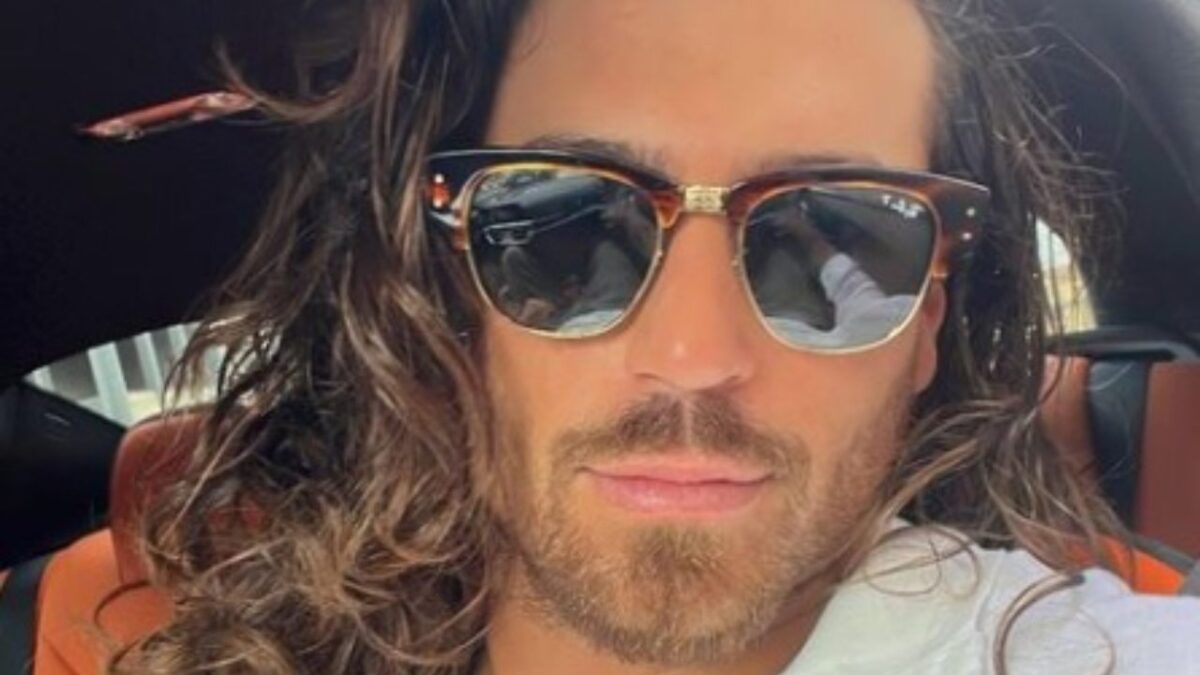 Can Yaman, che succede? L’attore lascia Viola come il mare…